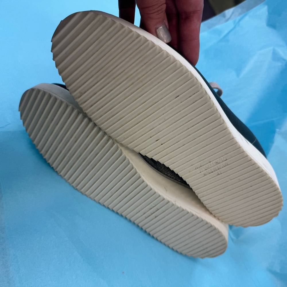 Metallic Leather Sneakers with White Soles - Picture 3 of 7